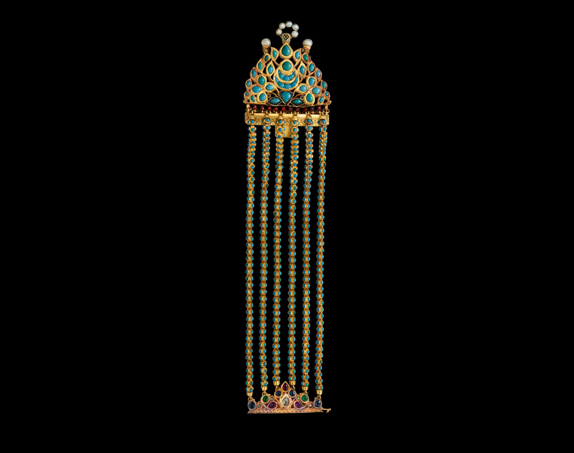 Cartier Paris exhibition chatelaine