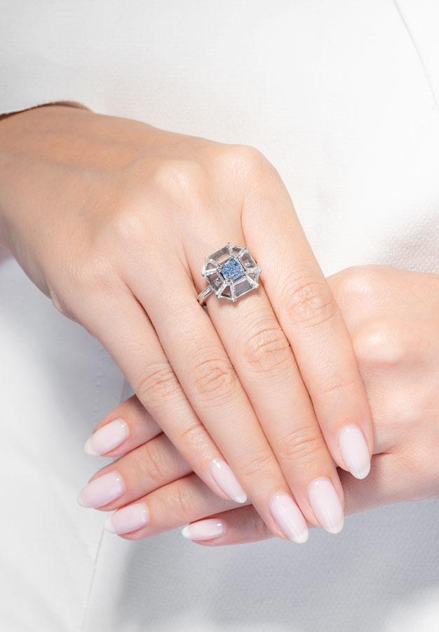 Blue diamonds Vihari Jewels ring 1