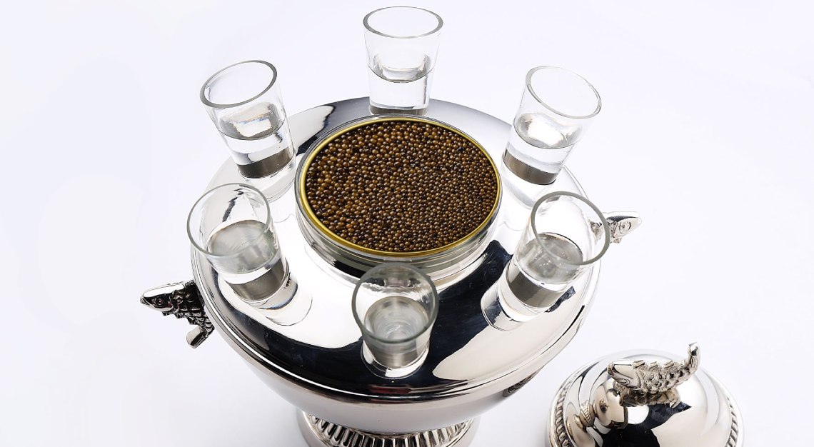 restaurant caviar