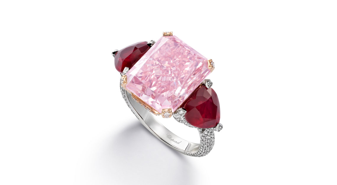 Extraordinary gemstones Chopard Rose of Caroline ring