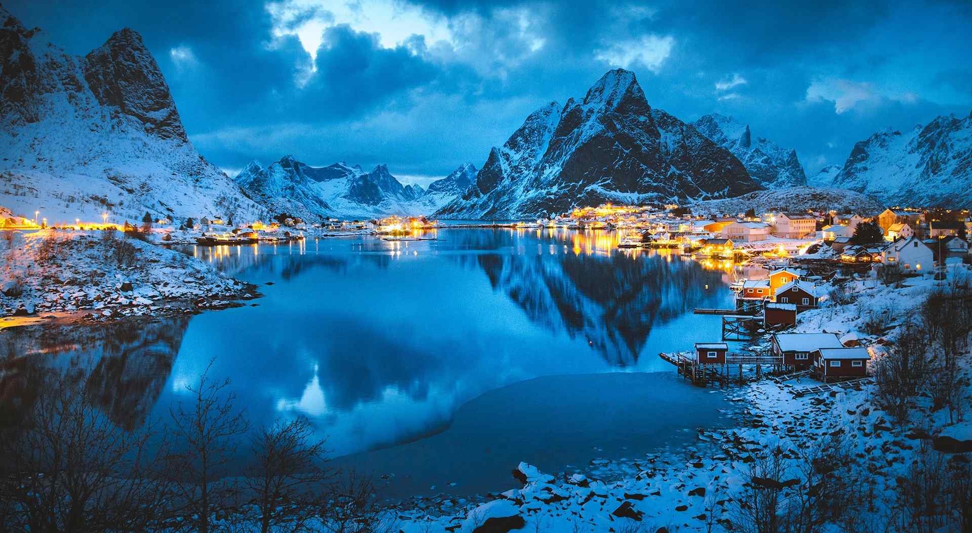 The quiet fishing village of Reine, Norway