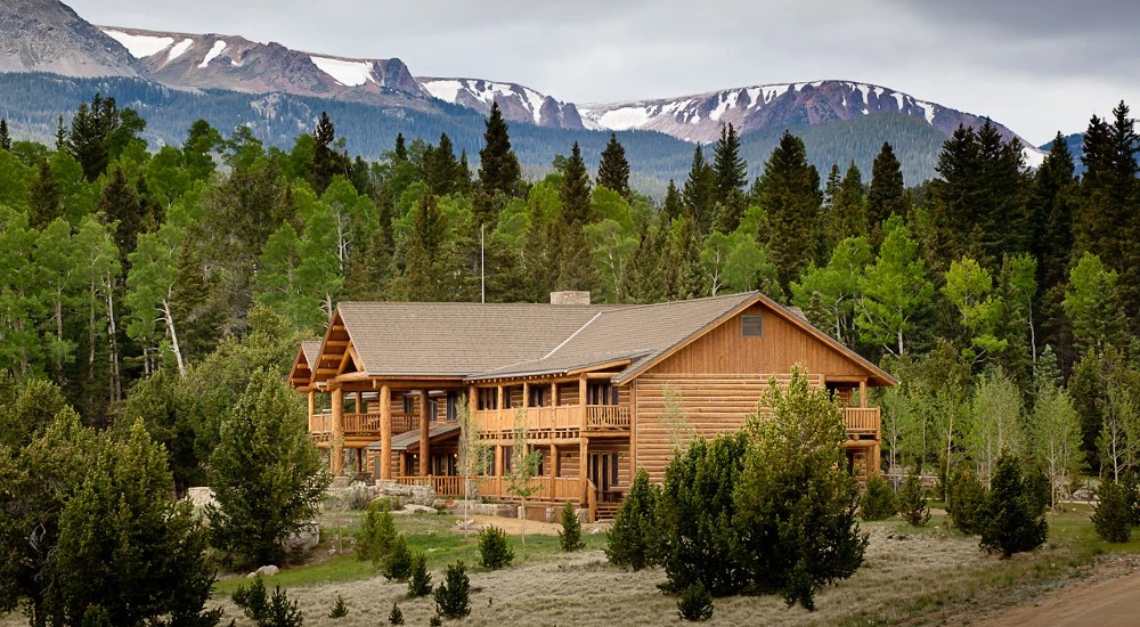 Costilla Lodge