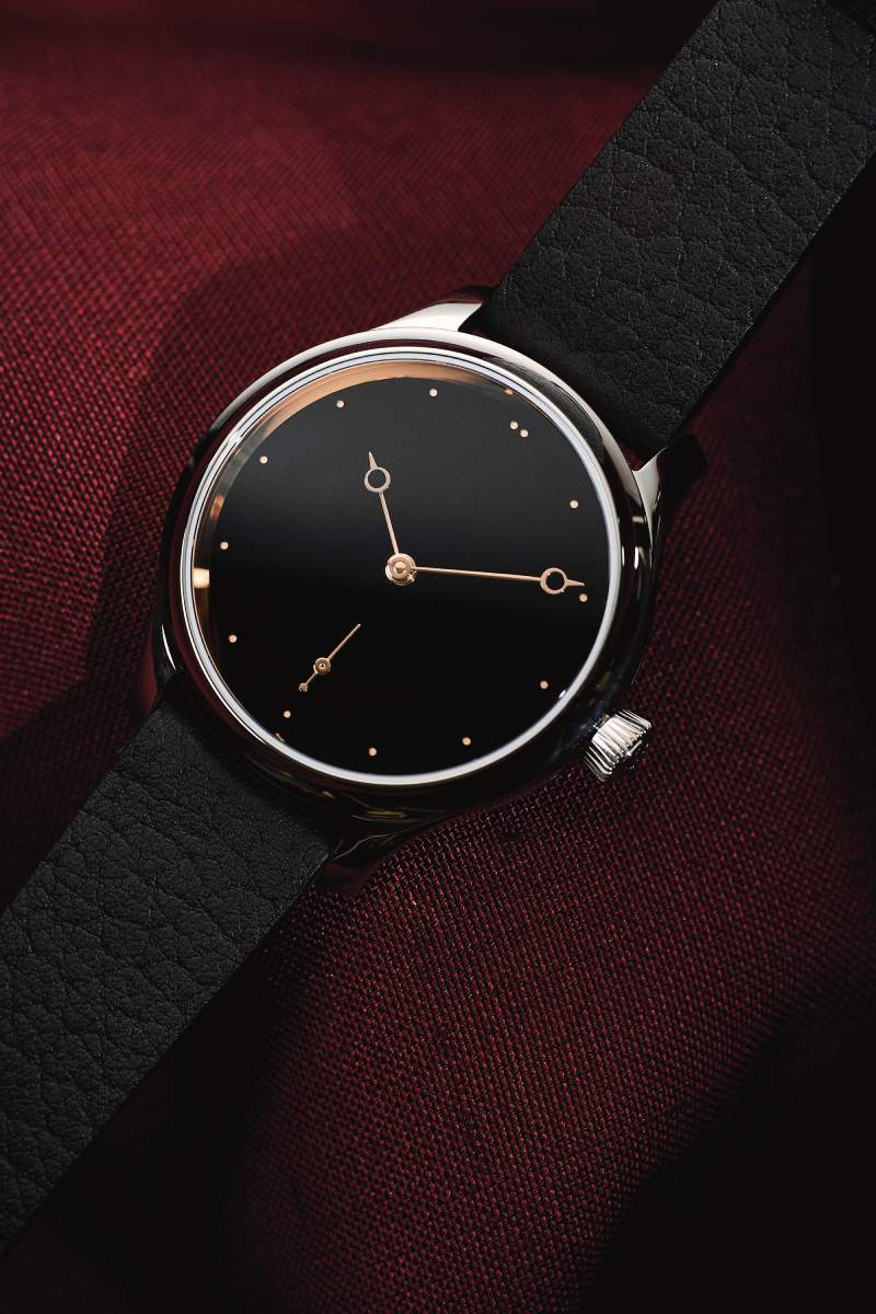 H Moser & Cie × The Armoury Endeavour Small Seconds Total Eclipse