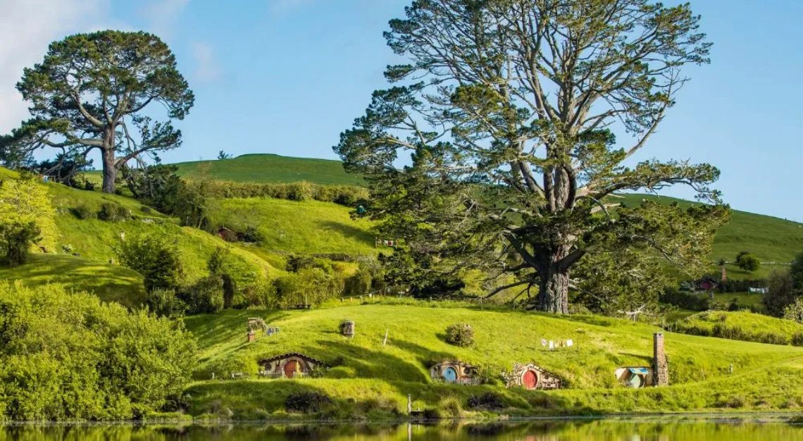 Hobbiton Airbnb