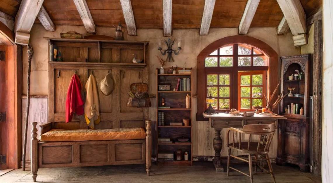 Hobbiton Airbnb