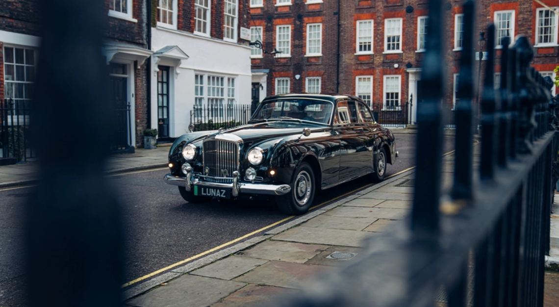 Lunaz Design 1961 Bentley Restomod 