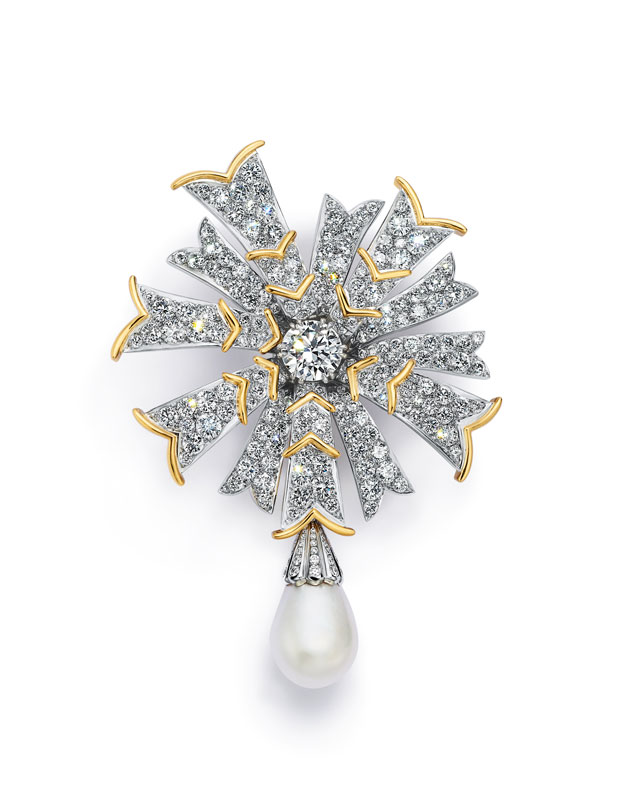 Tiffany Ribbon Pearl brooch