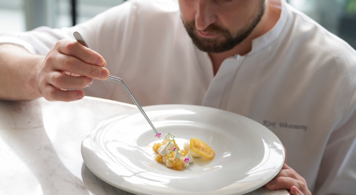 Chef Kirk with Krug x Lemon Dish