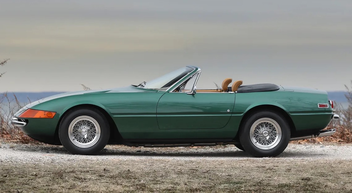 side view of 1972 Daytona Ferrari Spider