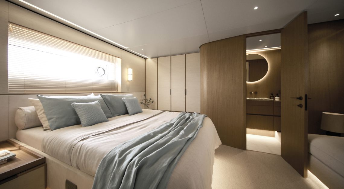 Azimut Seadeck 7
