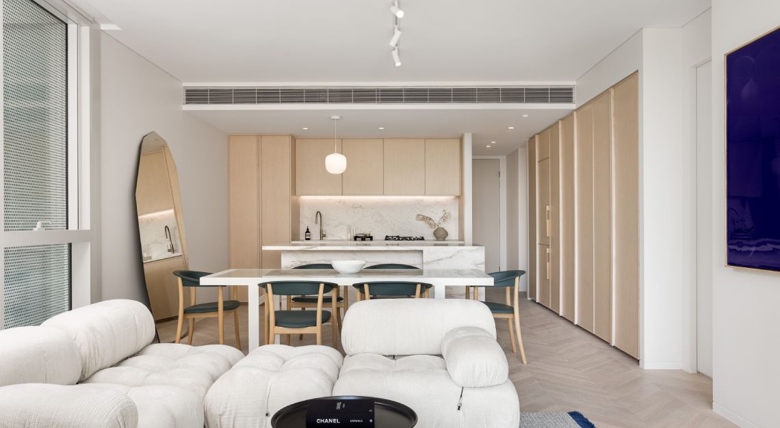 luxury real estate aqualand aura