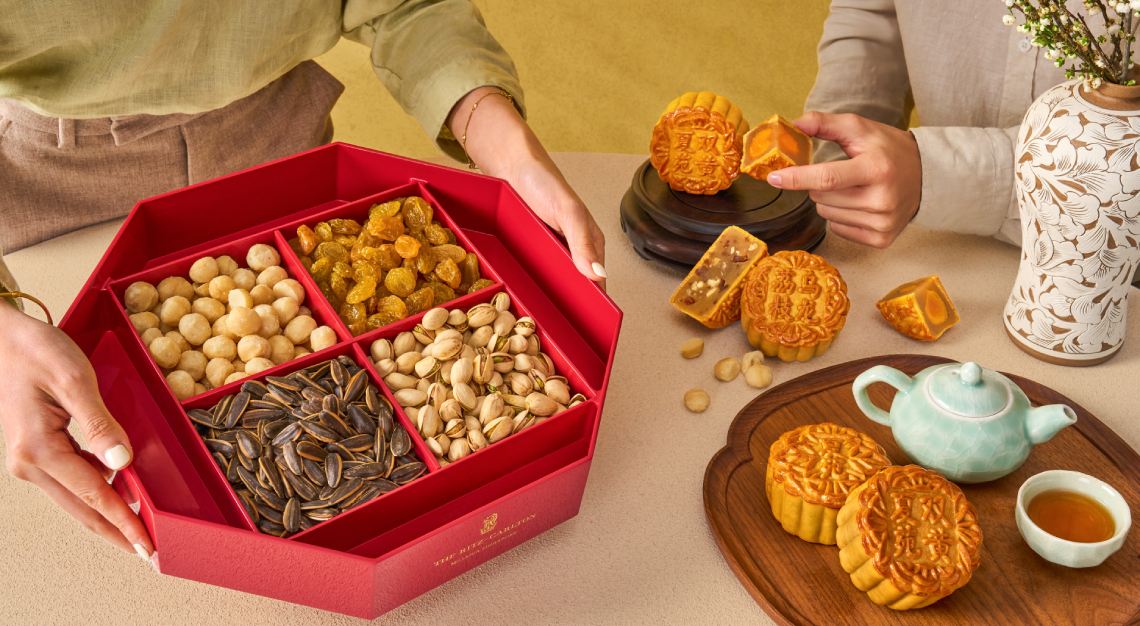 ritz-carlton mooncakes