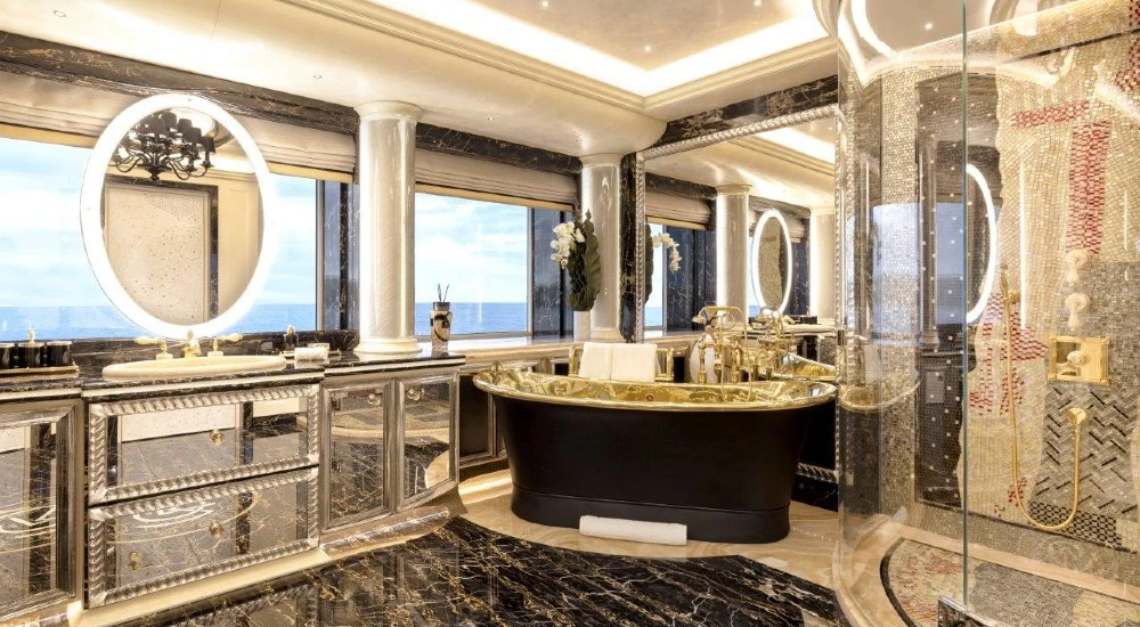 Ahpo yacht