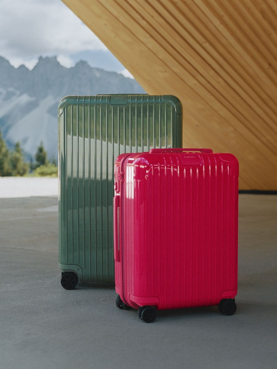 rimowa pine and raspberry