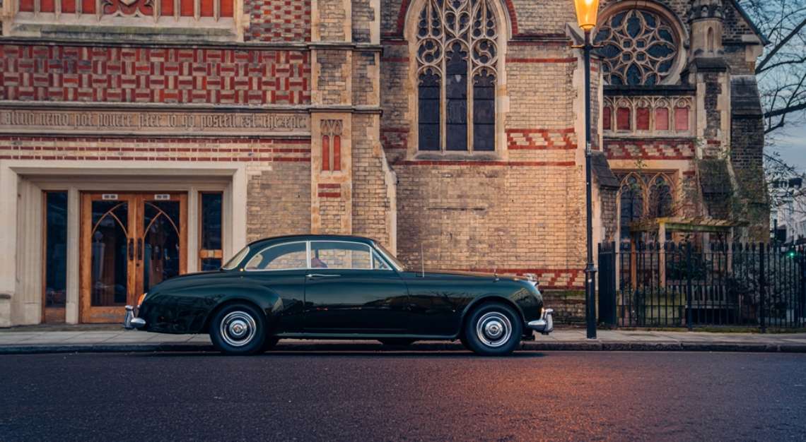 Lunaz Design 1961 Bentley Restomod 