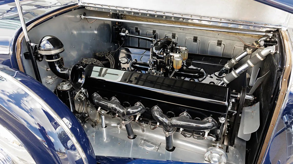 engine of 1933 Hispano Suiza J12 Cabriolet