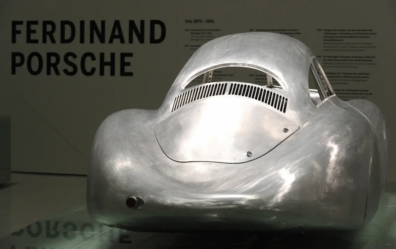 a model of an old Porsche