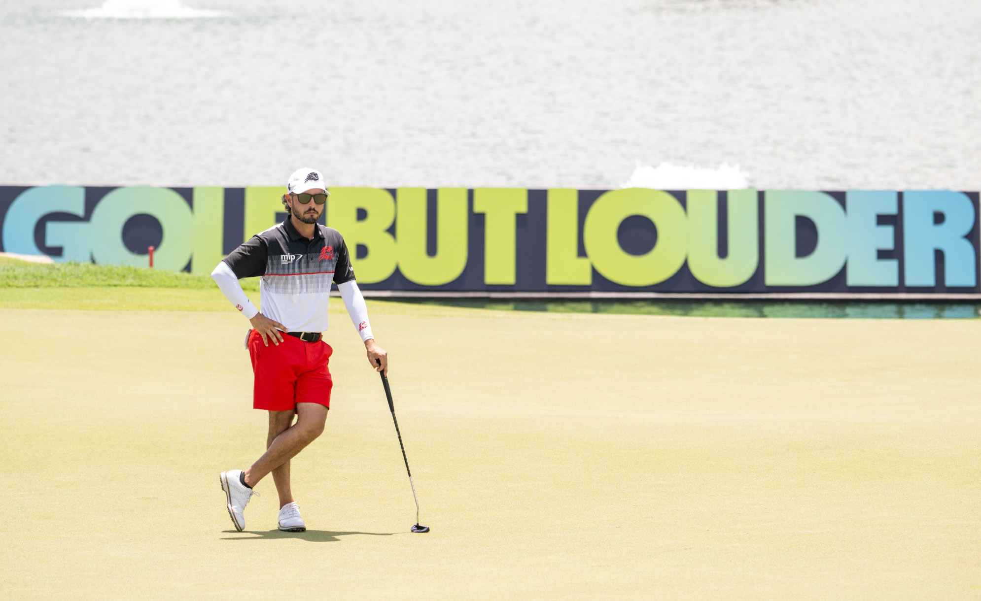Abraham Ancer of Fireballs GC on the eighteenth green during the first round of LIV Golf Singapore at Sentosa Golf Club